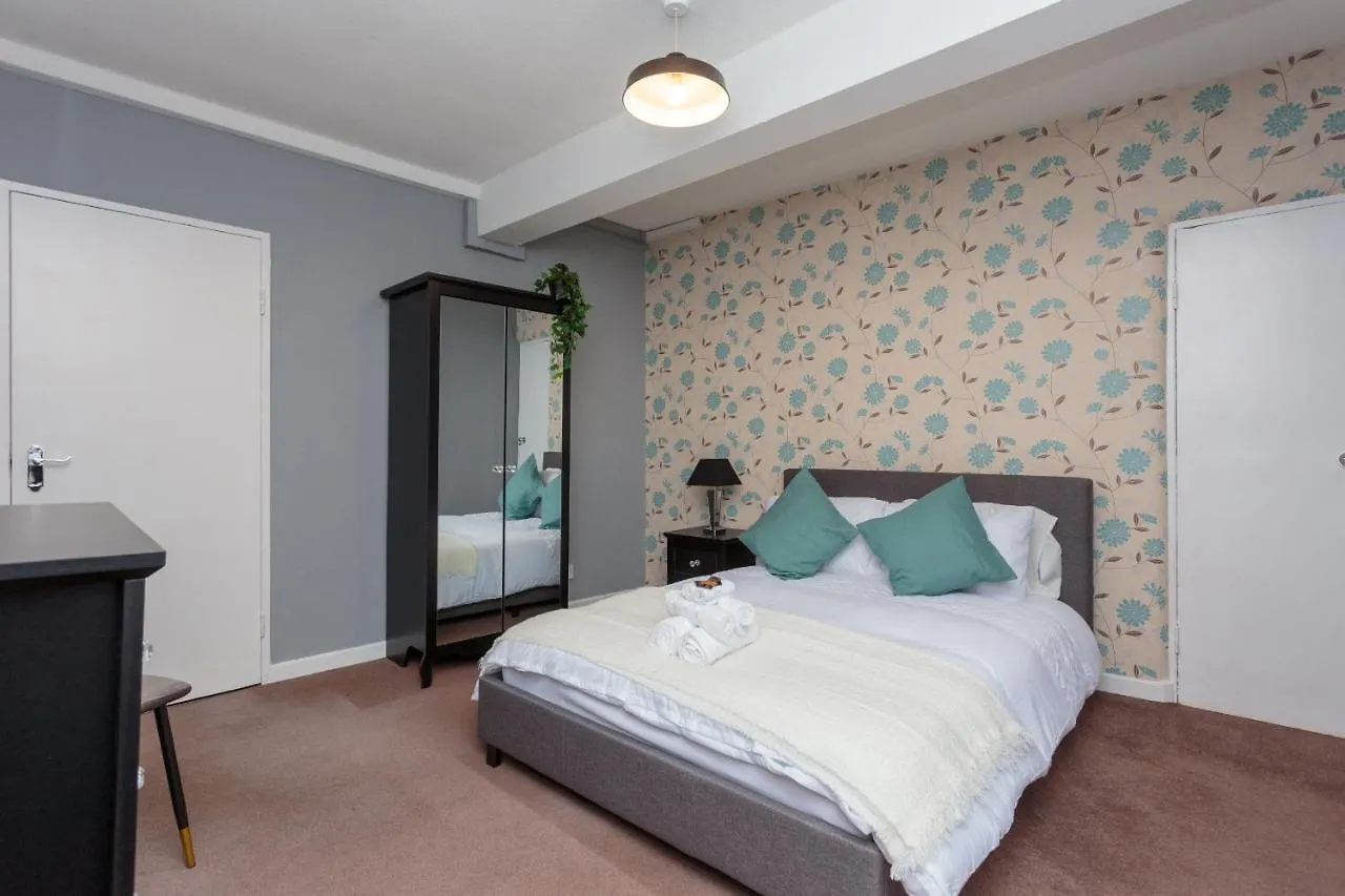 Spacious 3Db -15 Minutes From City Centre Edinburgh 0*,