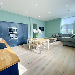 Apartment Beautiful 2br, Private Entry In Vibrant Leith, Edinburgh